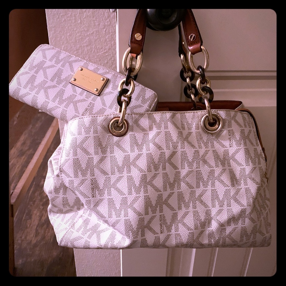 Michael Kors purse & wallet